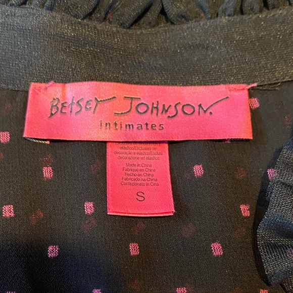 Gorgeous Betsey Johnson intimates - Picture 11 of 11
